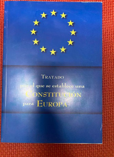 Portada del libro de Tratado por el que se establece una Constitución para Europa