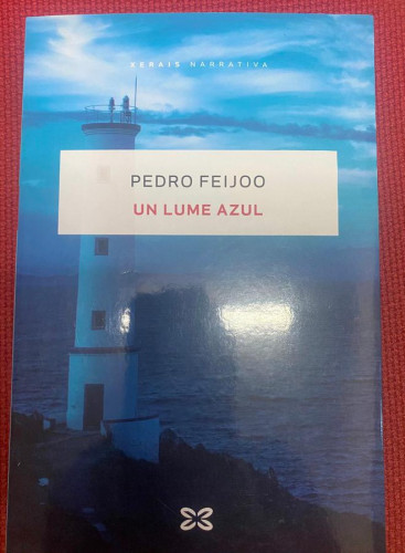 Portada del libro de Un lume azul (EDICIÓN LITERARIA - NARRATIVA)