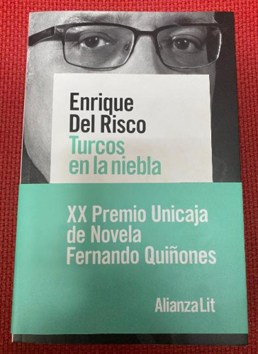 Portada del libro de Turcos en la niebla (Alianza Literaturas)