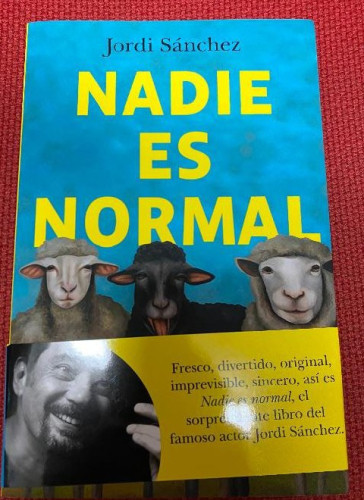 Portada del libro de Nadie es normal ((Fuera de colección))