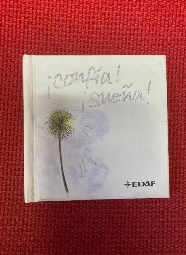 Portada del libro de ¡CONFÍA! ¡SUEÑA! UN LIBRO DE REGALO DE HELEN EXLEY. ILUSTRACIONES JOANNA KIDNEY. EDAF, 2003.