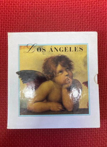 Portada del libro de LOS ÁNGELES. LIBRO Y 10 TARJETAS DE ÁNGELES. EDAF, 1995.