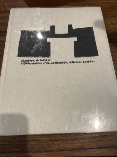 Portada del libro de Munibe (Antropología - Arkeologia), vol. 42. Barandiarango Jose Migel Maisuari Omenaldia
