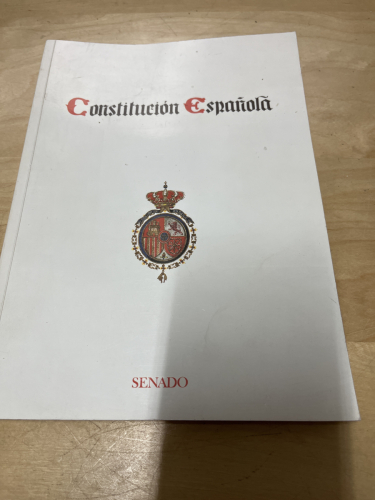 Portada del libro de CONSTITUCIÓN ESPAÑOLA - SENADO - 1998.