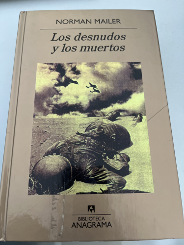 Portada del libro de Los Desnudos y los muertos