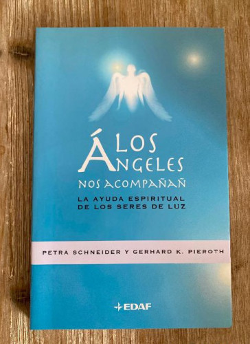 Portada del libro de Angeles Nos Acompañan, Los (Tabla de Esmeralda)