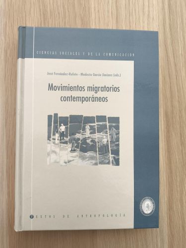 Portada del libro de Movimientos migratorios contemporáneos