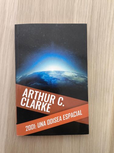 Portada del libro de 2001, una odisea espacial