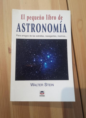 Portada del libro El Pequeño Libro de Astronomía