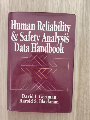 Portada del libro de Human Reliability and Safety Analysis Data Handbook