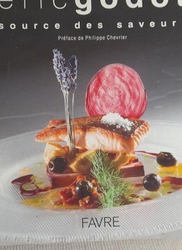 Portada del libro de Source des saveurs: Cuisine bien-être