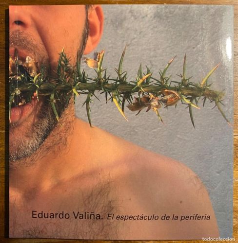 Portada del libro de Eduardo Valiña. Espectáculo de Periferia