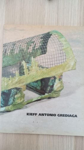 Portada del libro de kieff antonio grediaga sculptures of the 90s