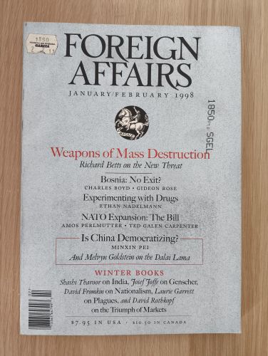 Portada del libro de Foreign Affairs weapons of mass destruction