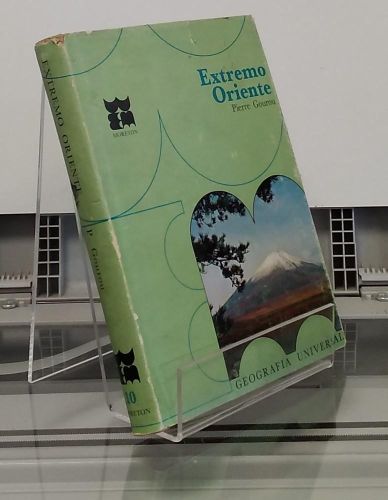 Portada del libro de La tierra y el hombre en Extremo Oriente. Panoramas de la geografía universal 10
