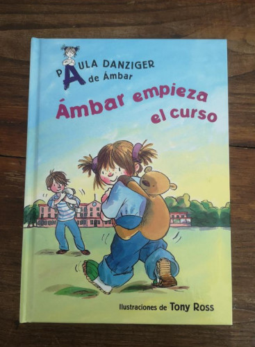 Portada del libro de AMBAR EMPIEZA EL CURSO (A De Ambar)