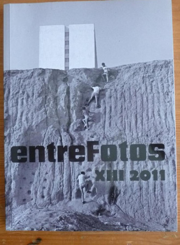 Portada del libro de ENTREFOTOS. XIII 2011 96 PAG