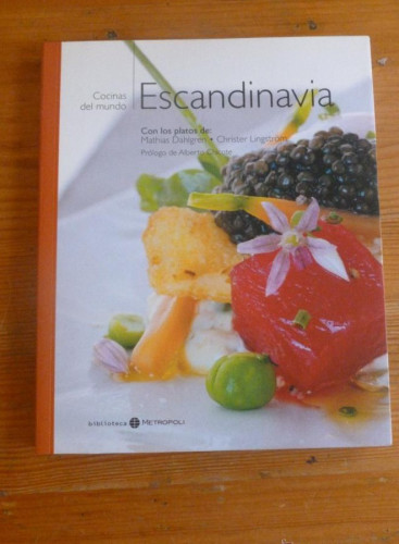 Portada del libro de COCINAS DEL MUNDO. ESCANDINAVIA. METROPOLI. 2005 190 PAG