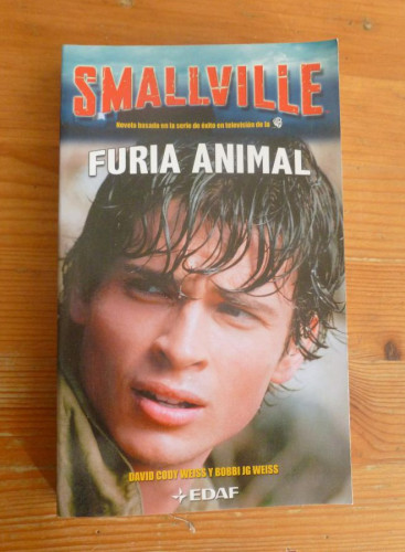 Portada del libro de Smallville - Maldad Invisible (Juvenil Anthony Hotowitz)