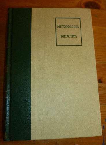 Portada del libro de METODOLOGIA DIDACTICA. RENZO TITONE. ED. RIALP 1981 707 pp