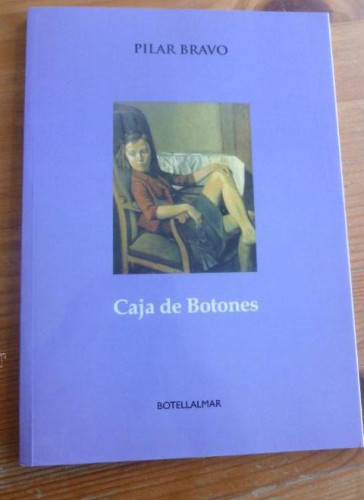 Portada del libro de CAJA DE BOTONES. PILAR BRAVO. BOTELLAALMAR. 2004 92 pp