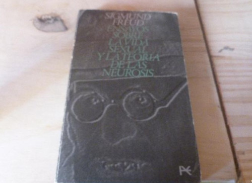 Portada del libro de ENSAYOS SOBRE LA VIDA SEXUAL Y LA TEORIA DE LAS NEUROSIS. S. FREUD. ALIANZA ED.1966 229pp