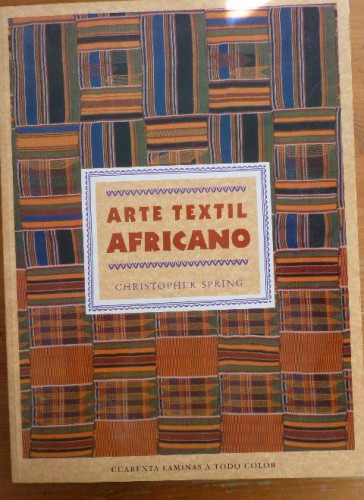 Portada del libro de Arte textil africano