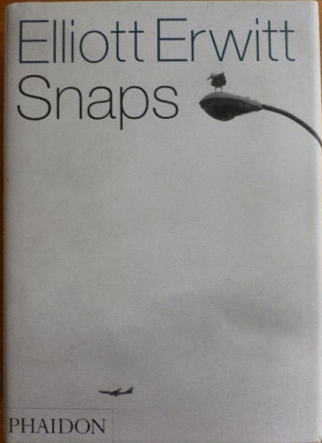 Portada del libro de ELLIOT ERWITT SNAPS. PHAIDON. 200. EN INGLES.