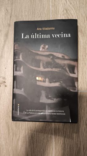 Portada del libro de La última vecina