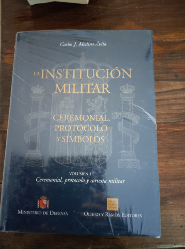 Portada del libro de Institucion Militar, La (3 Tomos)