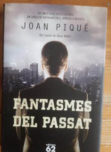 Portada del libro de Fantasmes Del Passat (Èxits)
