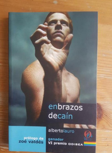 Portada del libro de En brazos de Caín: Ganador del VI Premio Odisea de Literatura (Premios Odisea de Literatura)