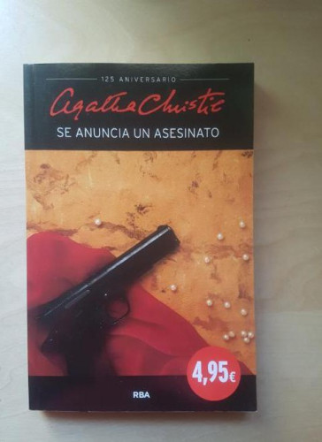 Portada del libro de Se anuncia un asesinato. AGATHA CHRISTIE. RBA 2014