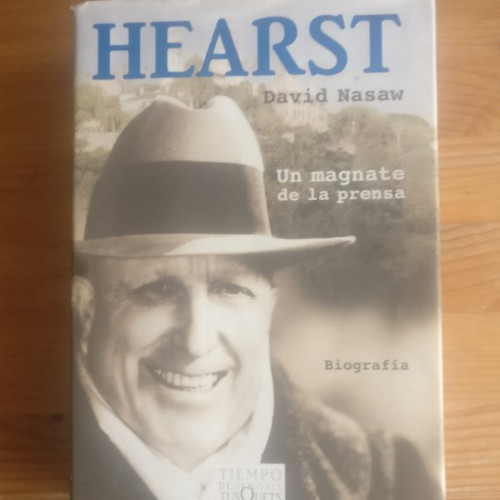 Portada del libro de Hearst: Un magnate de la prensa (Tiempo de Memoria)
