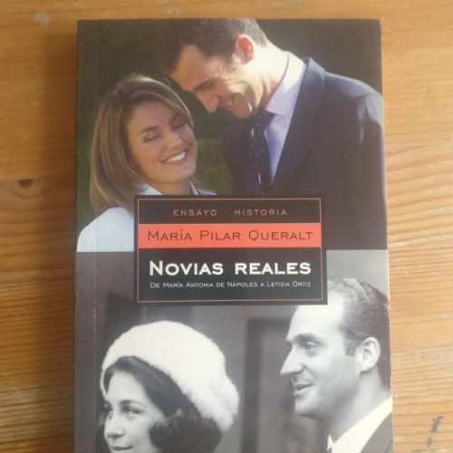 Portada del libro de Novias reales (Ensayo (debolsillo))