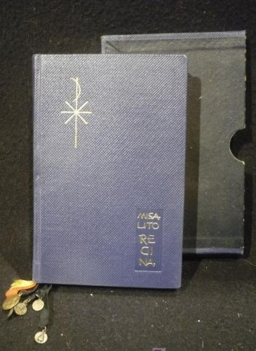 Portada del libro de MISALITO REGINA. EN SU ESTUCHE. NUEVO. 760 PAG. PAPEL BIBLIA. ILUSTRADO. 13X9