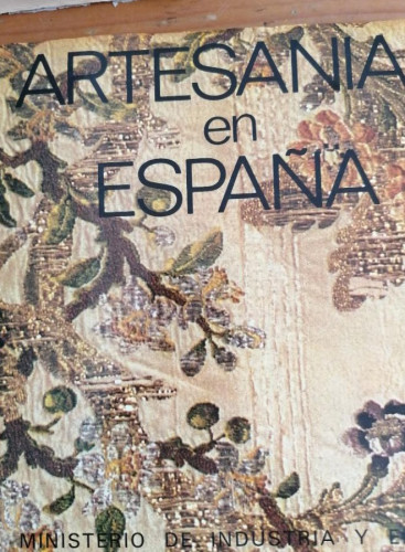 Portada del libro de Artesanias en España