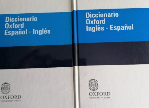 Portada del libro de VV. AA. Diccionario Oxford Español - Inglés. DOS TOMOS. nuevos