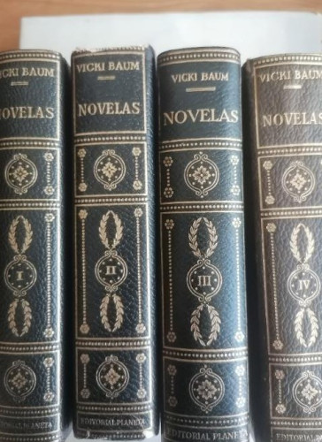 Portada del libro de NOVELAS. VICKI BAUM. 3 vol. 1º ed 1958 BUEN ESTADO. regalo un tomo.el IV