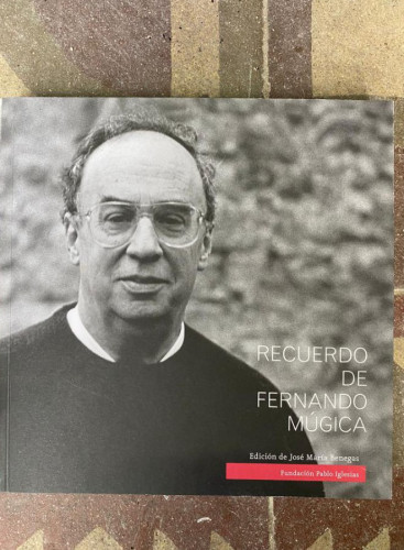 Portada del libro de Recuerdo de Fernando Múgica