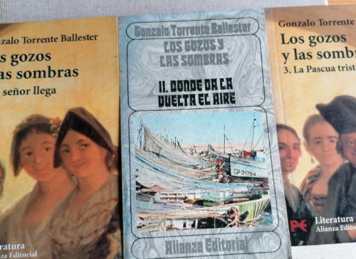 Portada del libro de Los gozos y las sombras. 1. El señor llega (El Libro De Bolsillo - Literatura)