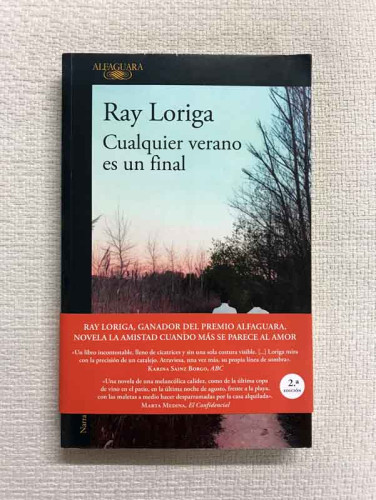 Portada del libro de Cualquier Verano Es Un Final (hispánica)