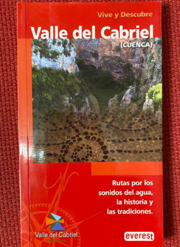 Portada del libro de Vive y Descubre Valle del Cabriel (Cuenca)